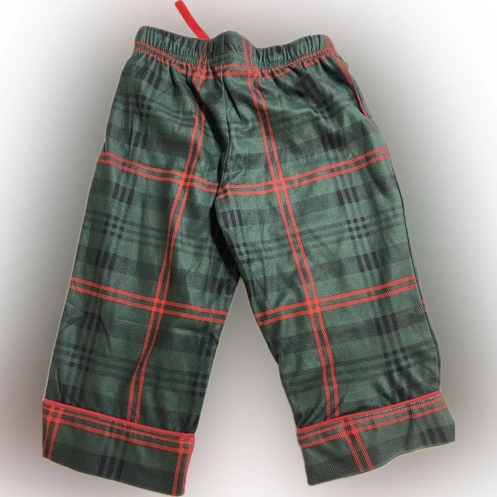 NWT Hearth and Hand Tartan Plaid 2-pc Pajama Set  Green & Red Size 18M